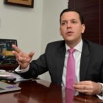 ¿A quién realmente beneficia la renuncia de Hugo Beras?