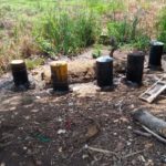 Ocupan 19 tanques y material para elaborar clerén en un patio en Santo Domingo Este