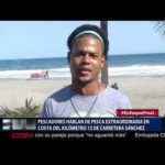 [Video] Miles de peces sorprenden a pescadores en la carretera Sánchez