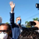 Luis Abinader gana la presidencia tras un insólito proceso electoral