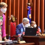 Aprobado, 45 días más trancados en casa