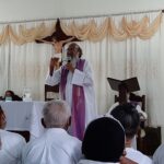 Padre Moncho llama a la juventud a luchar «por que los buenos somos más»