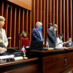 Senado aprueba compra de 10 millones de dosis de vacuna contra el COVID-19
